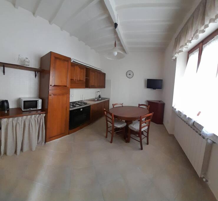 Apartamento La Casina Di Guido Chianni Exterior foto